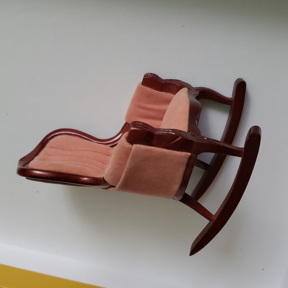 Antique Vintage Pink Upholstered Rocking Chair Doll House Miniature 1:12 scale - Picture 5 of 7